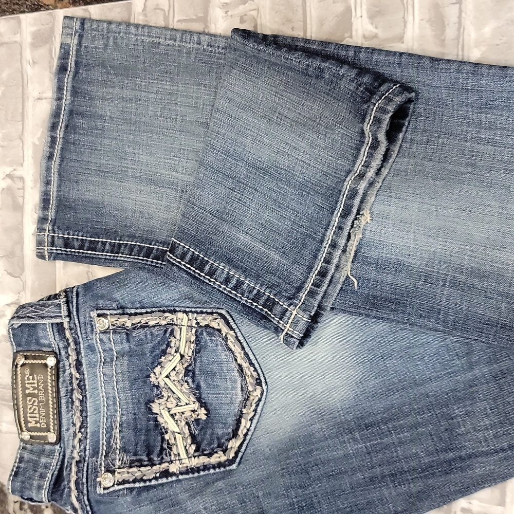 Miss Me Boot Cut Distressed Jeans 28x35